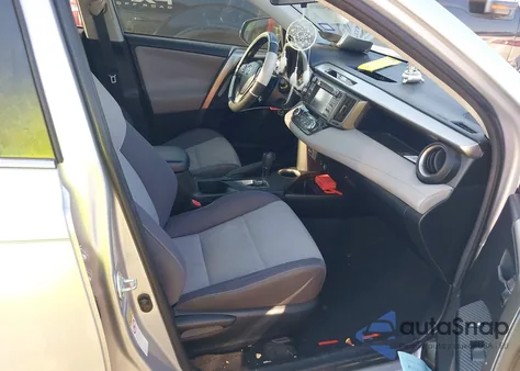 2014 Toyota Rav4 Xle z USA, uszkodzony, nr VIN JTMWFREV0ED029077